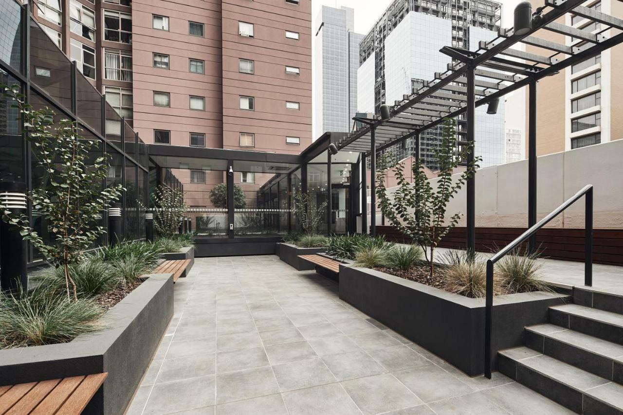 Paramount Apartments Melbourne, Melbourne